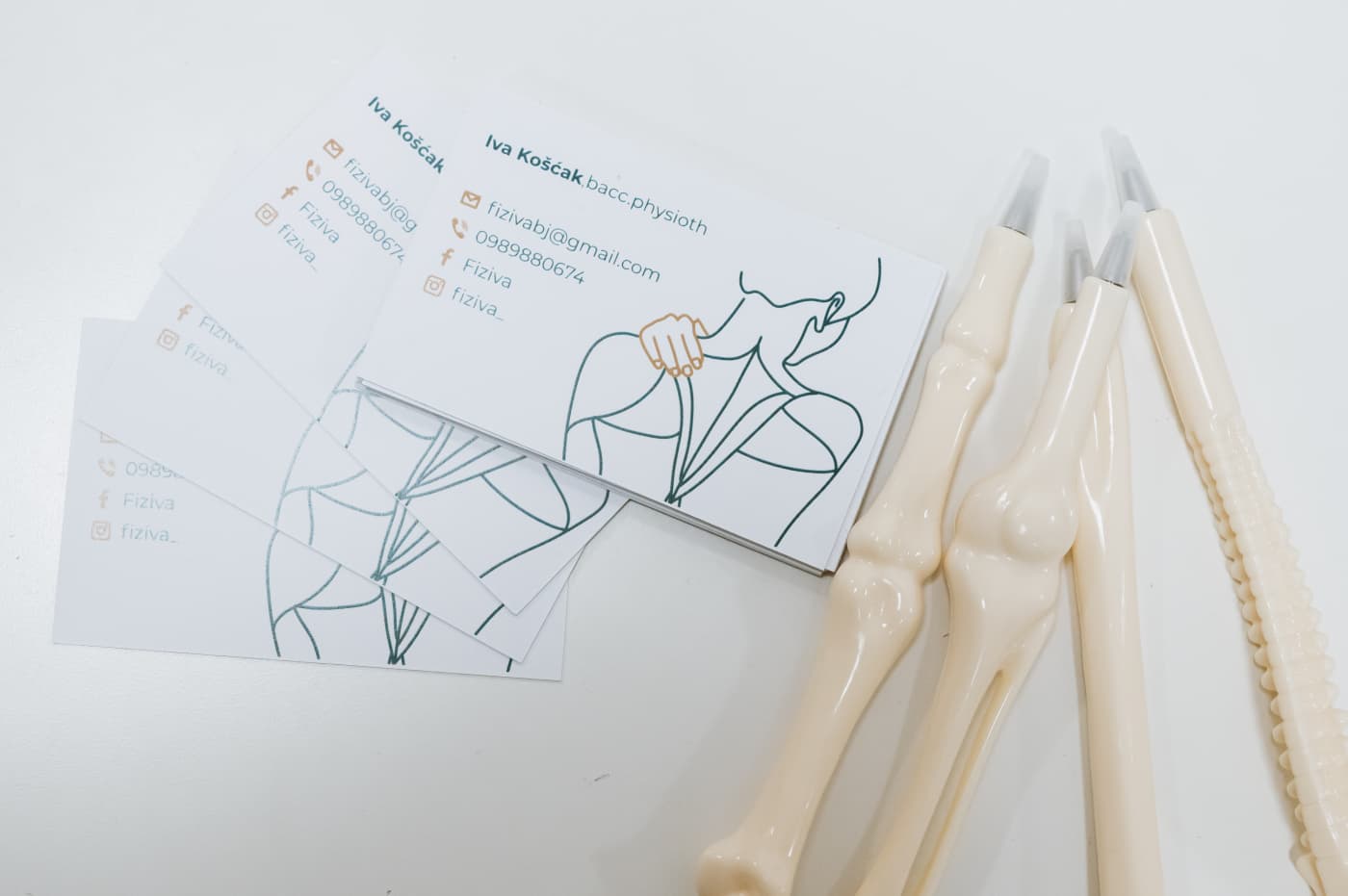 Fizioterapeut radi procjenu držanja i pokretljivosti